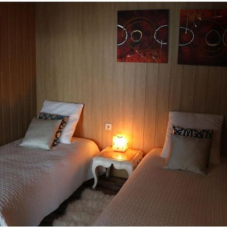 Room Near The Airport Мая Екстер'єр фото