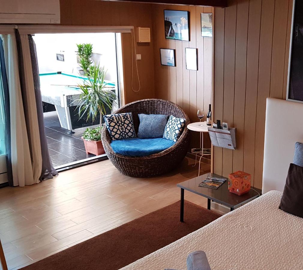 Room Near The Airport Мая Екстер'єр фото